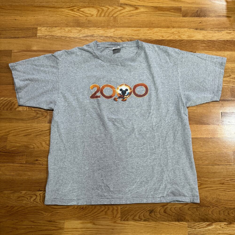 Vintage Disney T-Shirt Y2K Millennium 2000 Mickey Mens XL Grey Short Sleeve